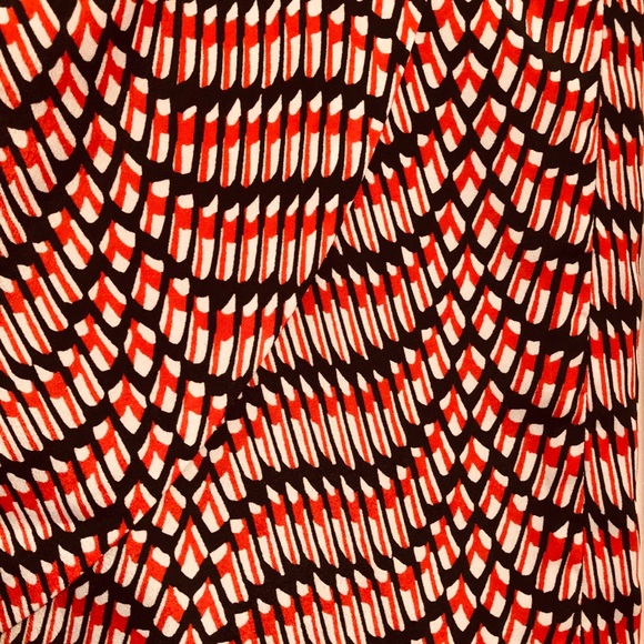 Jones Studio Separates Abstract Faux Wrap Skirt  4 - Picture 2 of 4